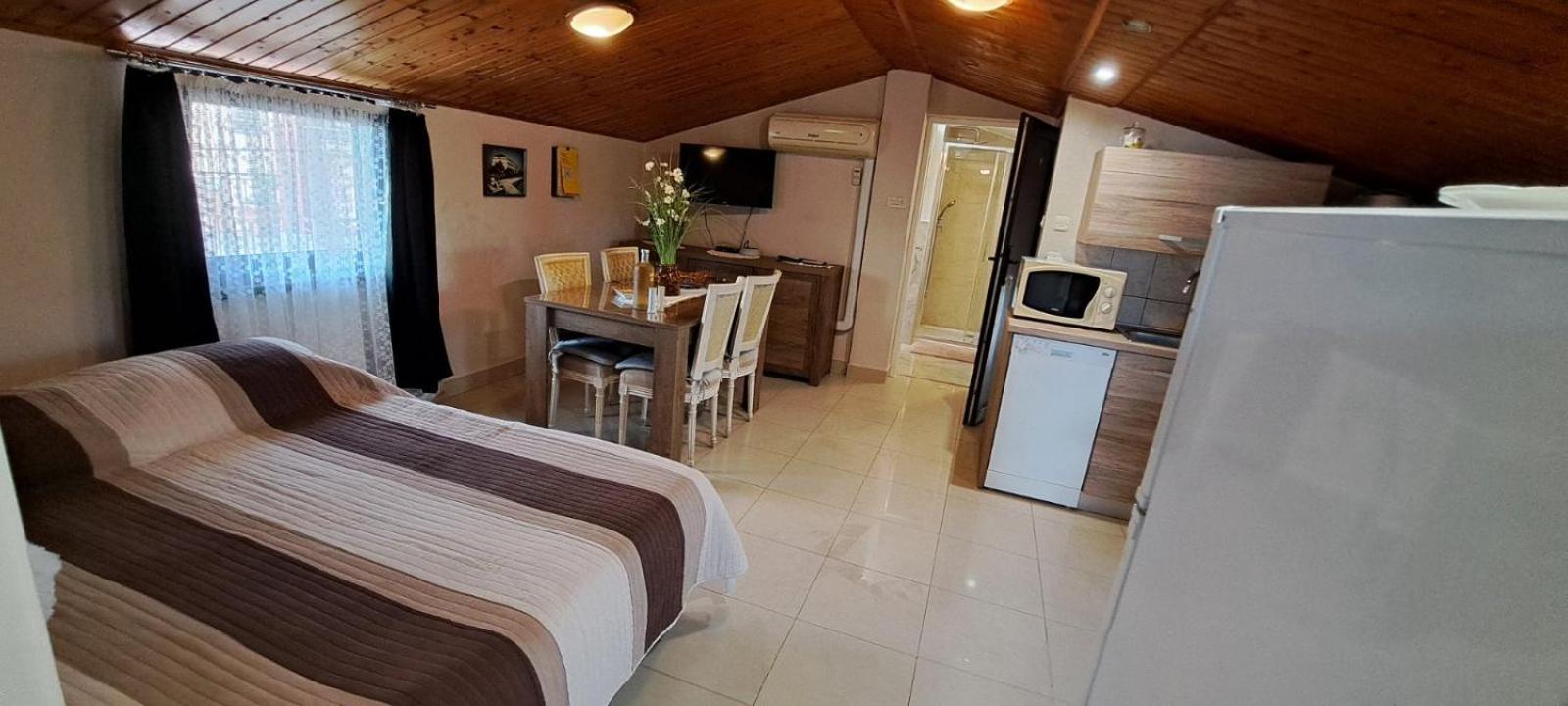 Apartments Dorde & Anna Fazana Luaran gambar