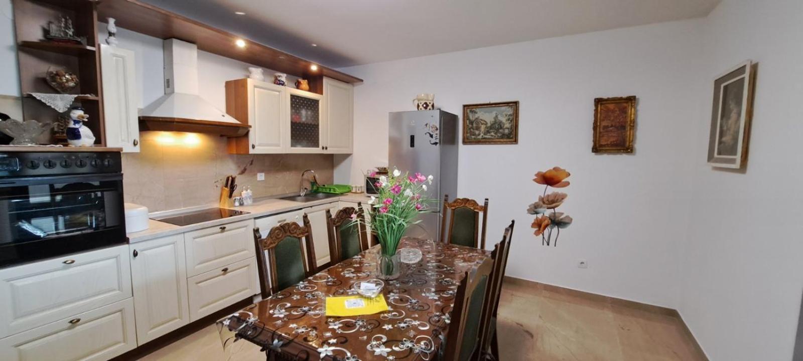 Apartments Dorde & Anna Fazana Luaran gambar