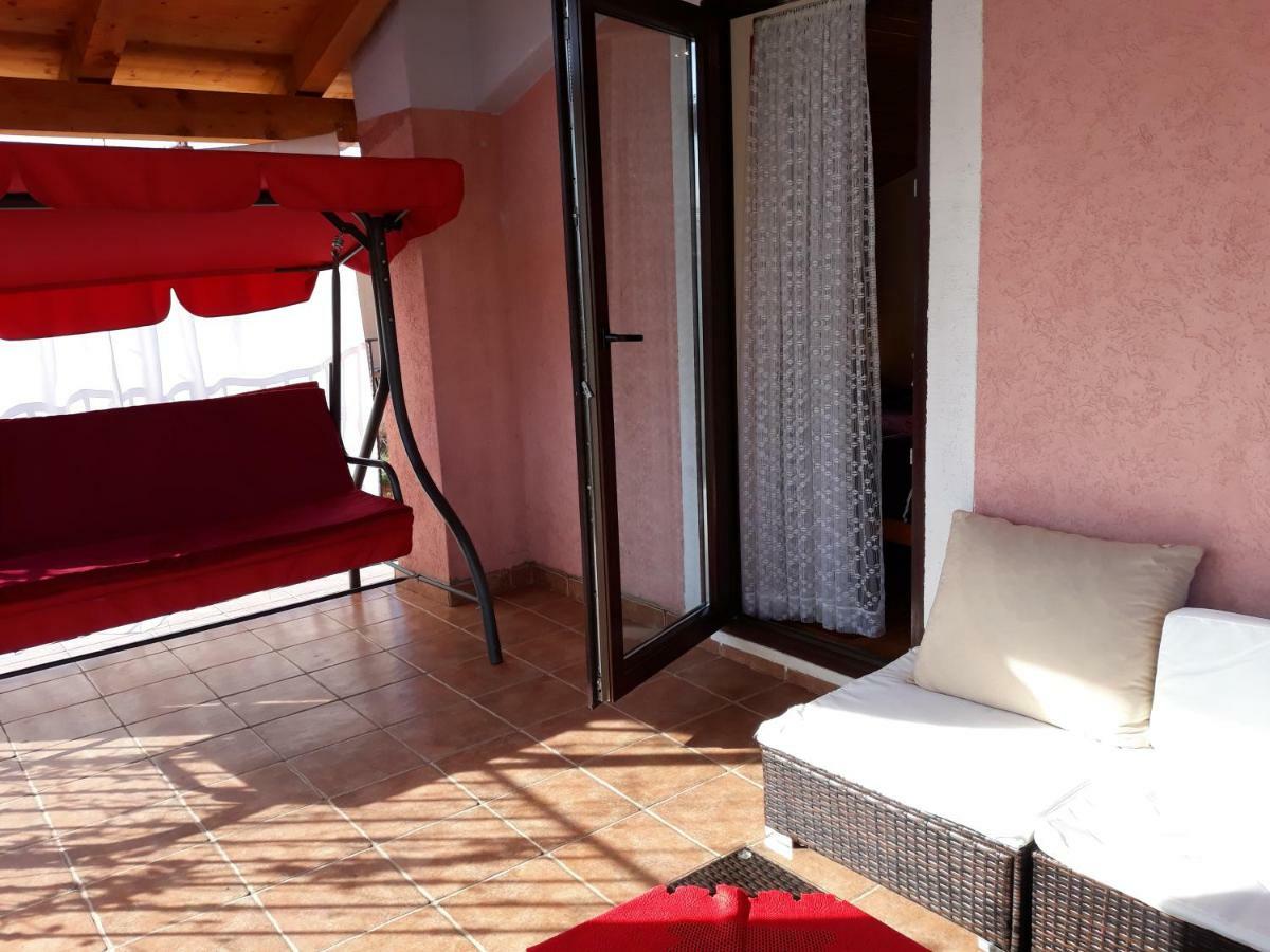 Apartments Dorde & Anna Fazana Luaran gambar